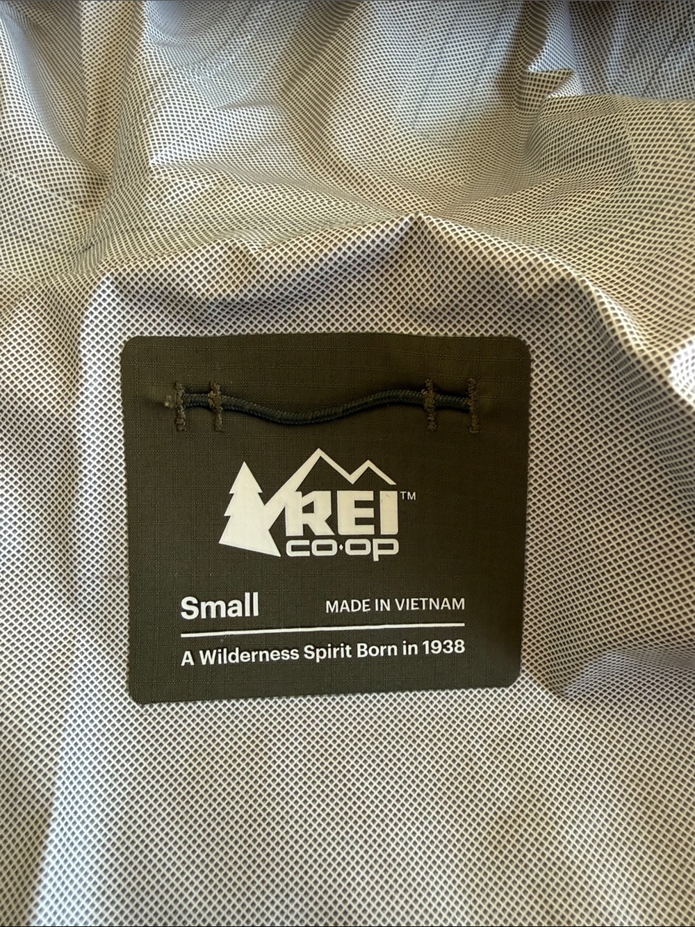REI Rainier Rain Jacket - Picture 3 of 4